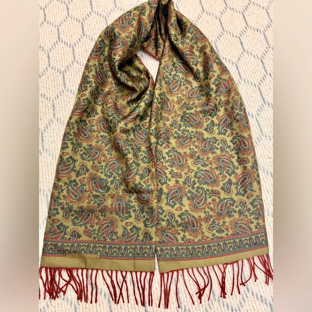PIERRE BALMAIN Paris Vintage Luxurious Silk/Wool Green Paisley Scarf W/ Fringe